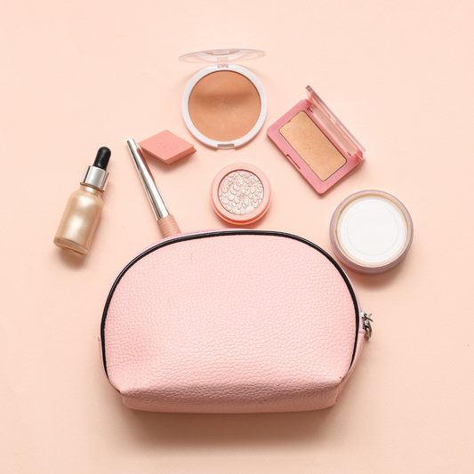 ¿Por qué tu piel necesita una rutina completa y no solo una crema?”